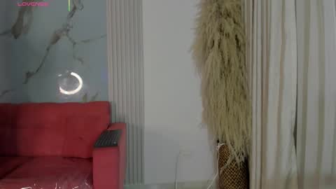    online show from 10-10-25, 12:15