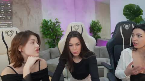 Diamonds Girls online show from 03-08-25, 02:40