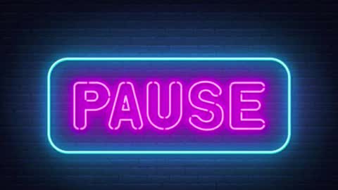 Diamonds Girls online show from 10-19-25, 10:54