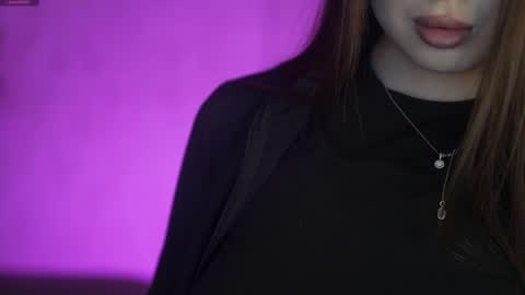 Snapshot of bright_diamonds_054 chatting on 04-11-26, 07:45 Diamonds Girls online show from 04-11-26, 07:45