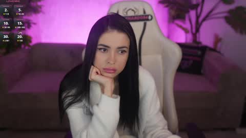 Snapshot of bright_diamonds_054 chatting on 04-16-26, 07:31 Diamonds Girls online show from 04-16-26, 07:31