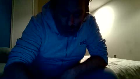 Snapshot of brigitte1985 chatting on 11-25-25, 05:46 brigitte1985 online show from 11-25-25, 05:46