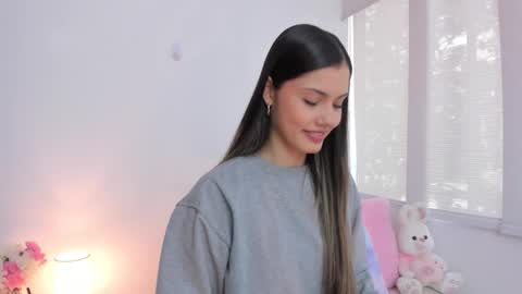 Snapshot of brisa_blue chatting on 10-21-25, 05:13 Brisa online show from 10-21-25, 05:13