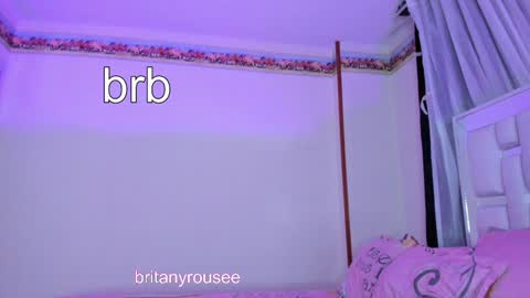 Snapshot of britanyrousee chatting on 12-04-24, 03:21 Emily online show from 12-04-24, 03:21