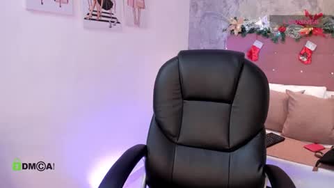 Brithany online show from 11-30-25, 08:02