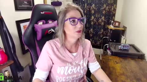 Snapshot of britishladya chatting on 12-17-24, 06:31 Lady Annabelle Montgomery online show from 12-17-24, 06:31