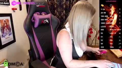 Snapshot of britishladya chatting on 02-06-25, 08:45 Lady Annabelle Montgomery online show from 02-06-25, 08:45