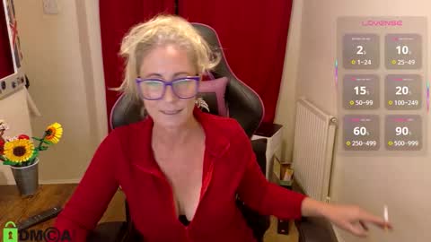 Snapshot of britishladya chatting on 09-11-25, 09:15 Lady Annabelle Montgomery online show from 09-11-25, 09:15
