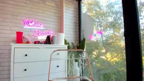 britney_charm online show from 10-20-25, 06:14