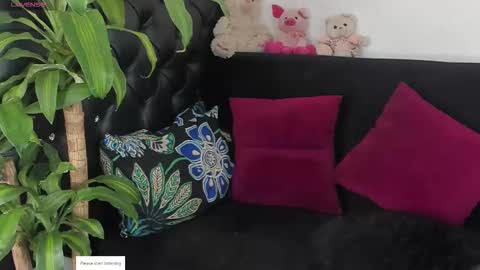 Snapshot of britney_rose13 chatting on 11-12-25, 05:41 britney rose online show from 11-12-25, 05:41