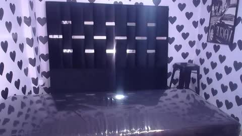 Snapshot of britney_sub chatting on 12-15-24, 01:54 Britney online show from 12-15-24, 01:54