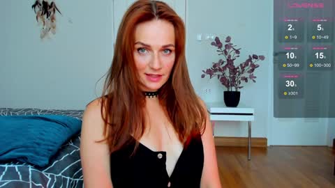 Snapshot of britneyhall chatting on 12-12-24, 08:14 britneyhall online show from 12-12-24, 08:14