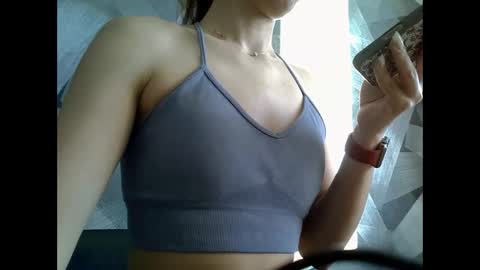 Snapshot of britneyxkittens chatting on 11-21-25, 07:51 BritneyxKittens online show from 11-21-25, 07:51