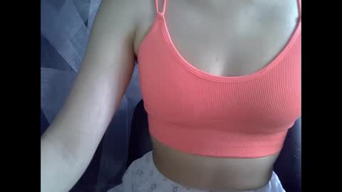 Snapshot of britneyxkittens chatting on 11-23-25, 05:18 BritneyxKittens online show from 11-23-25, 05:18