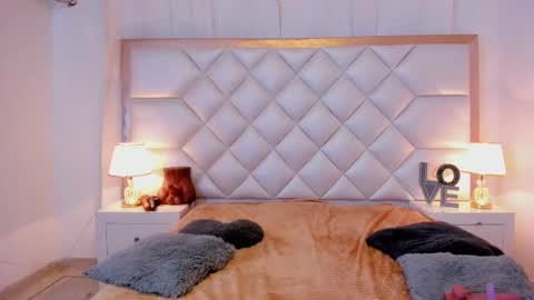 Brittany  online show from 10-27-25, 07:56