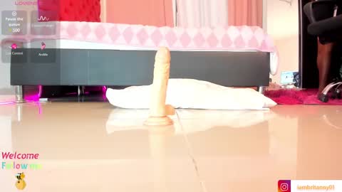 brittany 25 years old  happy as a worm  online show from 03-07-25, 09:18