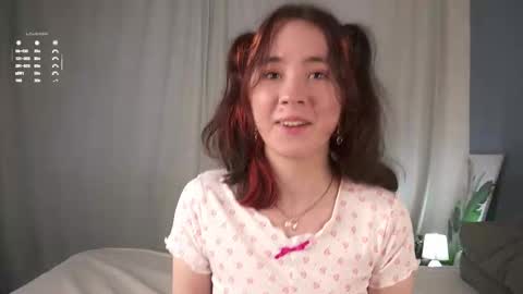 Lina online show from 09-14-25, 11:42