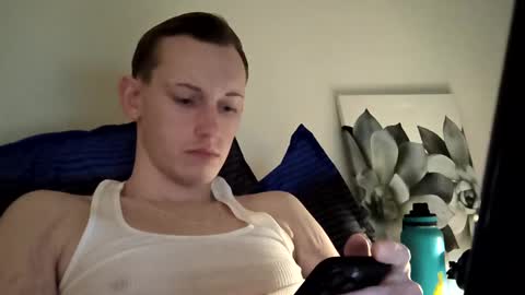 Snapshot of broke_boyz chatting on 03-12-25, 03:02 Sage online show from 03-12-25, 03:02