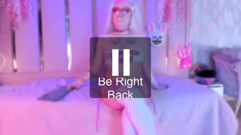 Snapshot of broklin_white23 chatting on 10-17-25, 03:47 online show from 10-17-25, 03:47