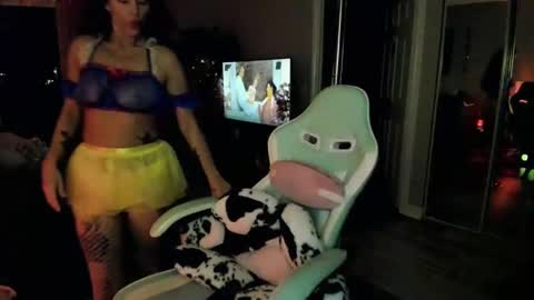 Brooke Summer xo online show from 10-31-25, 03:07