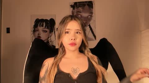 Nat  Independent model  Please help me to reach 200 thumbs up online show from 03-11-26, 05:02