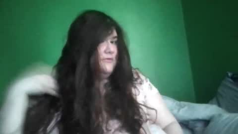 Beauty online show from 12-15-25, 02:54