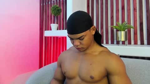 bruce_stroud online show from 10-01-25, 11:16