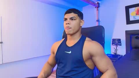 bruce_stroud online show from 10-06-25, 05:16