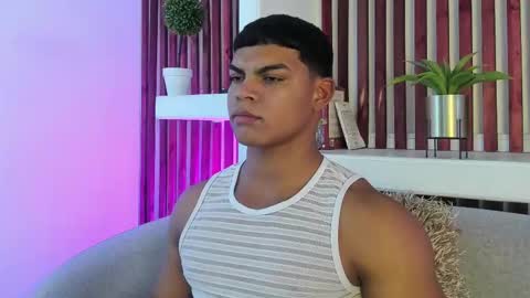 bruce_stroud online show from 10-11-25, 03:28