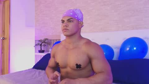 bruce_stroud online show from 11-07-25, 03:17