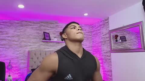 bruce_stroud online show from 11-08-25, 03:07