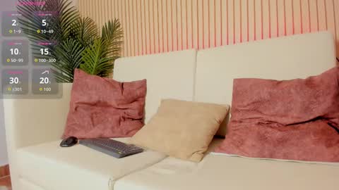 Snapshot of brunette__boy chatting on 09-20-25, 03:40 Luis online show from 09-20-25, 03:40