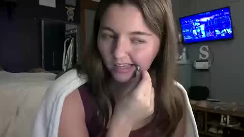 brunettebaby040 online show from 10-14-25, 10:43