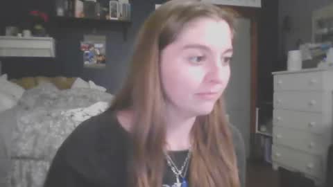 brunettebaby040 online show from 10-28-25, 04:05