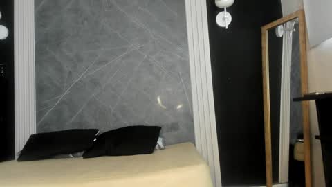 brunette online show from 12-29-24, 12:01