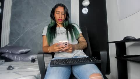 brunette online show from 01-05-25, 10:19