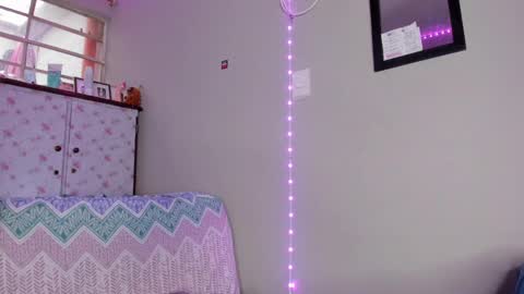 brunette online show from 09-17-25, 03:46
