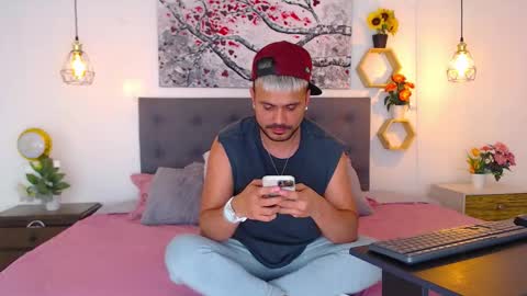 Snapshot of bruno_booss chatting on 12-16-25, 04:28 bruno_booss online show from 12-16-25, 04:28