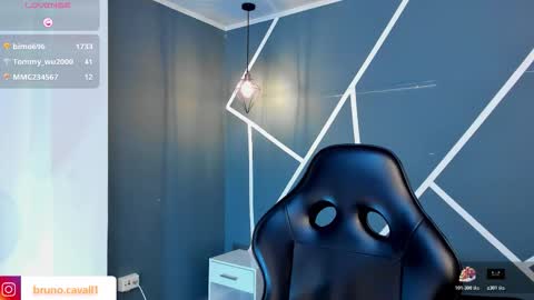 Snapshot of bruno_cavalli chatting on 02-11-26, 05:18 BRUNNO online show from 02-11-26, 05:18