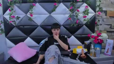 Snapshot of bruno_cruz chatting on 11-09-25, 02:43 Bruno Cruz online show from 11-09-25, 02:43