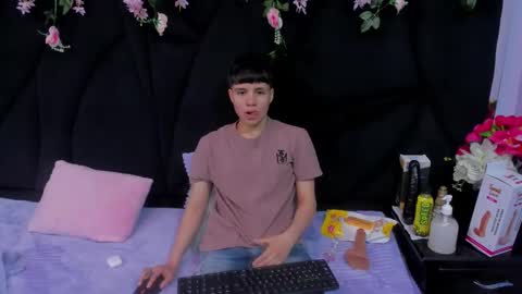 Snapshot of bruno_cruz chatting on 11-13-25, 03:05 Bruno Cruz online show from 11-13-25, 03:05