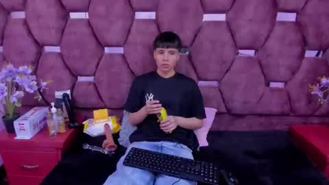 Snapshot of bruno_cruz chatting on 11-14-25, 03:16 Bruno Cruz online show from 11-14-25, 03:16