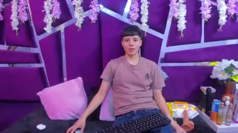 Snapshot of bruno_cruz chatting on 11-15-25, 03:15 Bruno Cruz online show from 11-15-25, 03:15