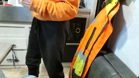 Steve... aka SkinnieDippin aka TimberTramp online show from 01-10-26, 11:45