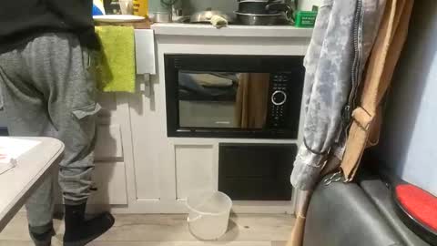 Steve... aka SkinnieDippin aka TimberTramp online show from 04-01-26, 04:24