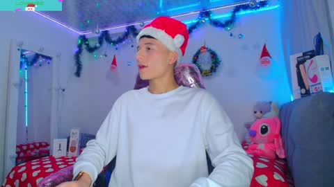 Snapshot of bryam_hot chatting on 12-20-24, 01:36 BRYAM INDEPENDENT MODEL online show from 12-20-24, 01:36