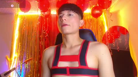 Snapshot of bryam_hot chatting on 09-26-25, 01:09 BRYAM INDEPENDENT MODEL online show from 09-26-25, 01:09