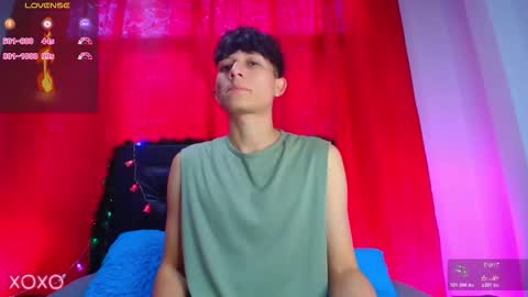 Snapshot of bryam_hot chatting on 11-17-25, 09:20 BRYAM INDEPENDENT MODEL online show from 11-17-25, 09:20