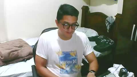 Snapshot of bryanbendy chatting on 11-27-25, 07:05 bryanbendy online show from 11-27-25, 07:05