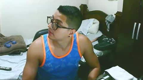 Snapshot of bryanbendy chatting on 11-30-25, 05:33 bryanbendy online show from 11-30-25, 05:33